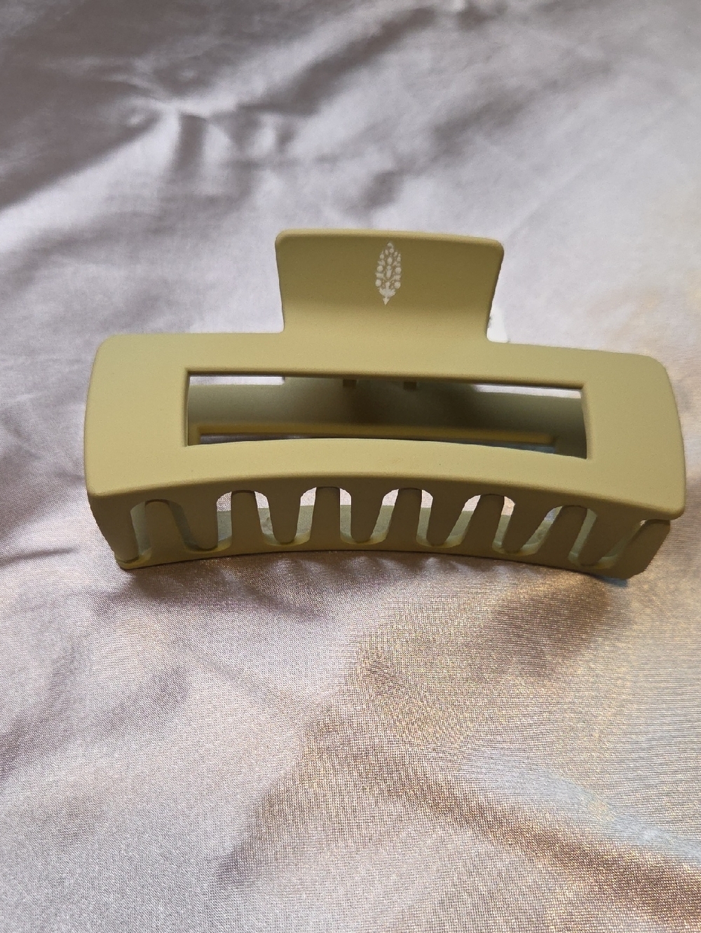 Free People Victory Claw Clip